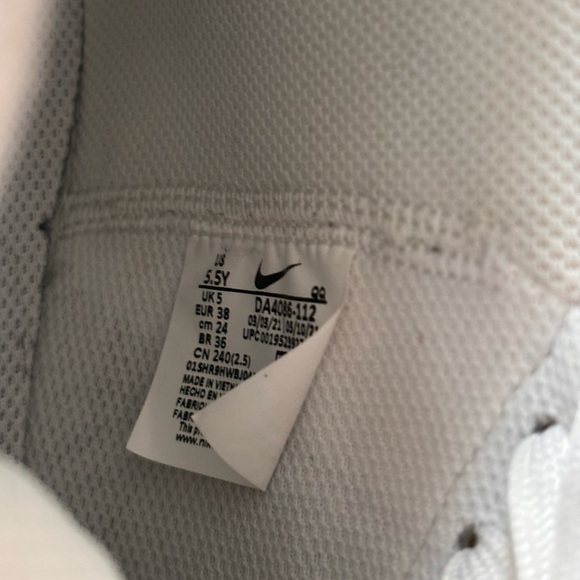 Green Nike Blazers - Picture 3 of 6